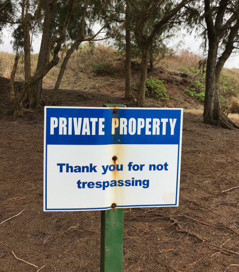A private property sign at the border of Zuckerberg’s estate.
